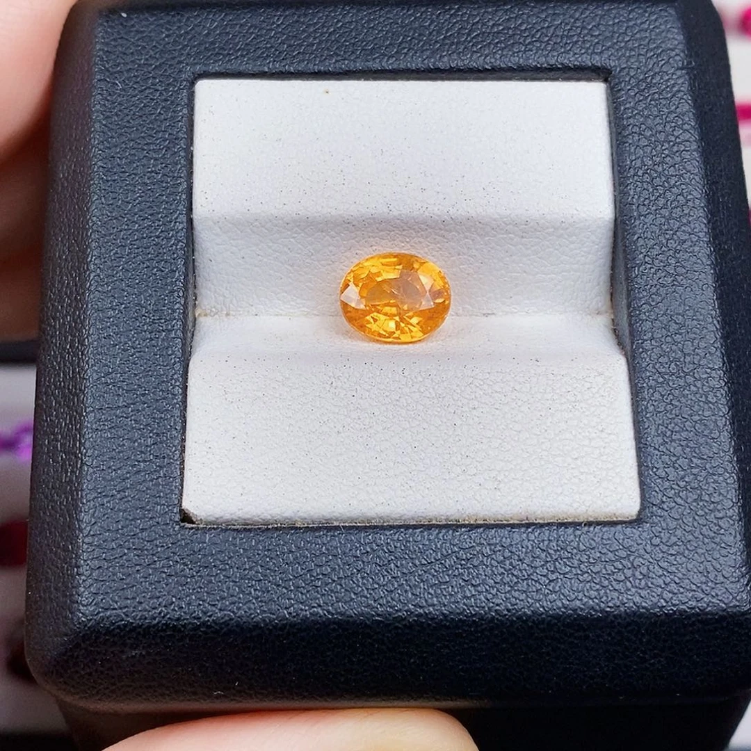 未镶嵌石榴石（芬达石）裸石3.13ct