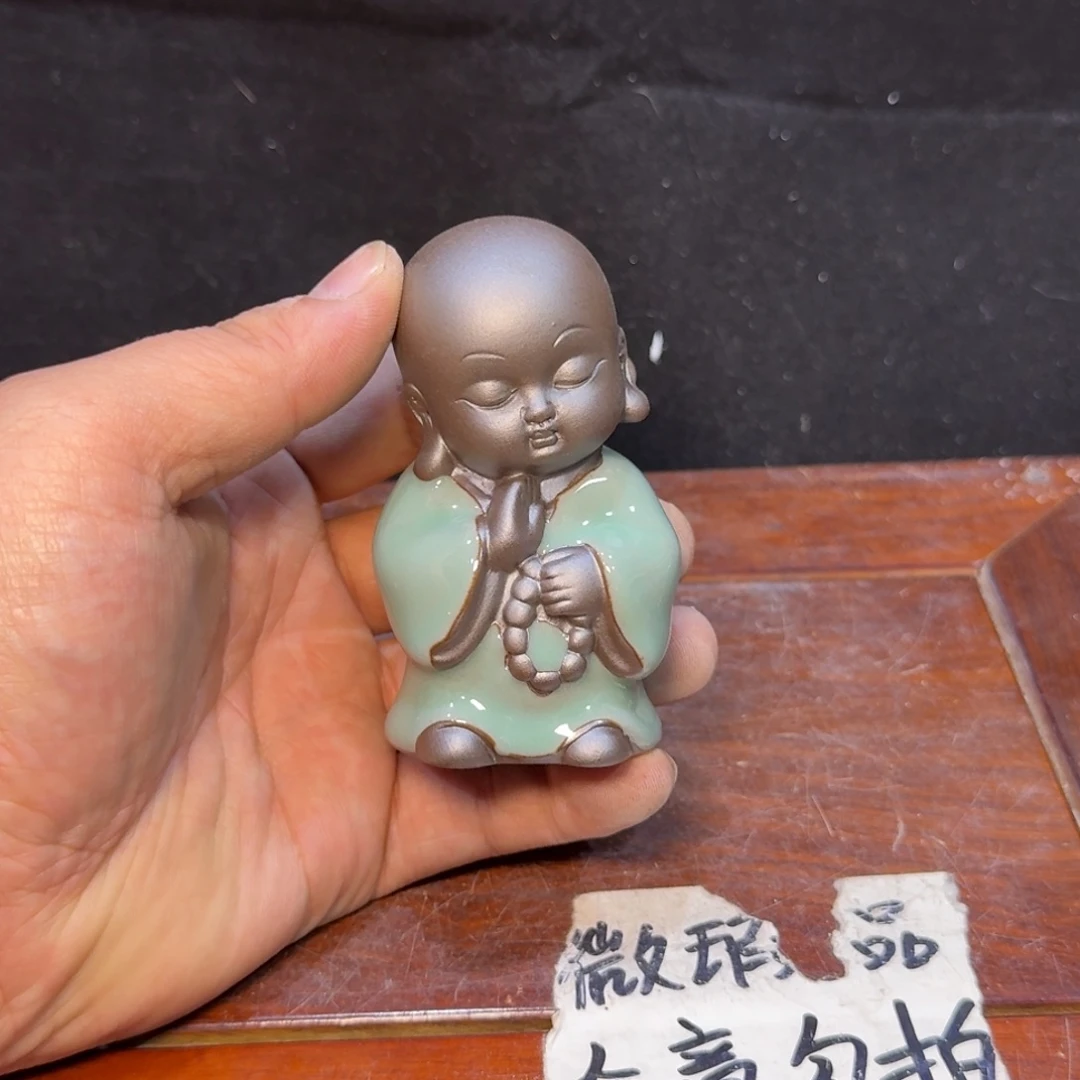 微瑕疵介意勿拍陶瓷器皿S546
