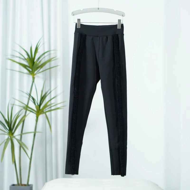 尚系列   Z358-5   女装时尚秋冬厚款保暖打底裤黑色FW17R62