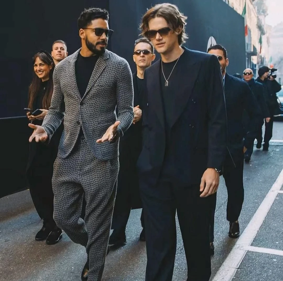 B+欧洲设计师百搭潮流立领男女同款冬季羽绒服新款28016