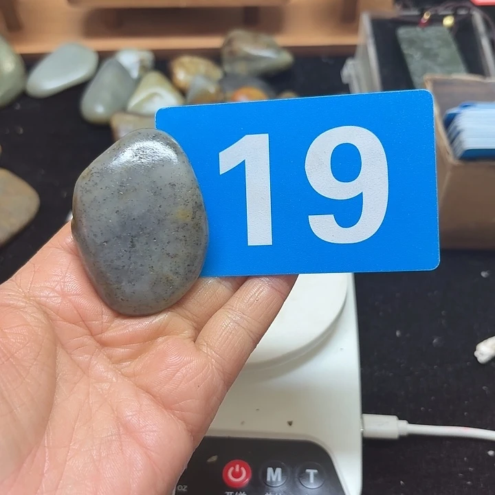 和田玉（糖玉）未镶嵌挂件