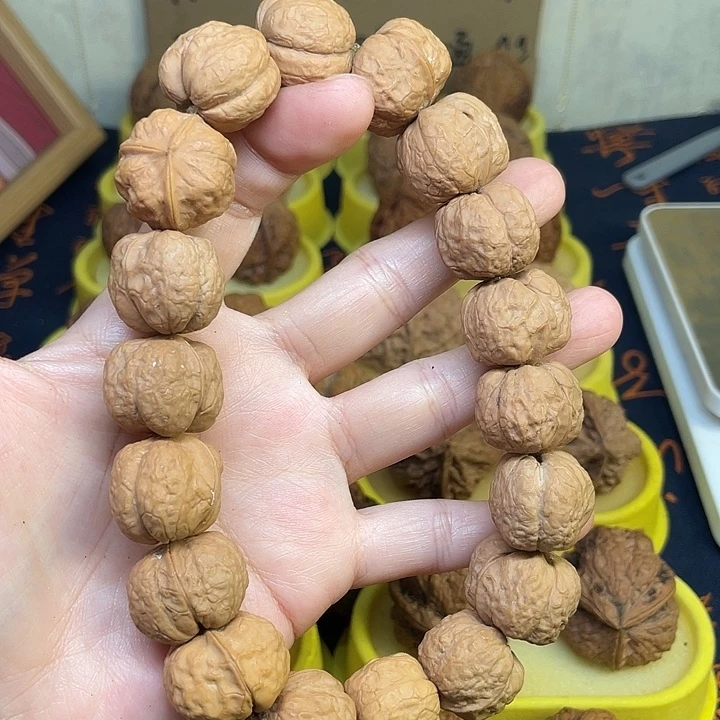 文玩核桃把件25、小龙脊22