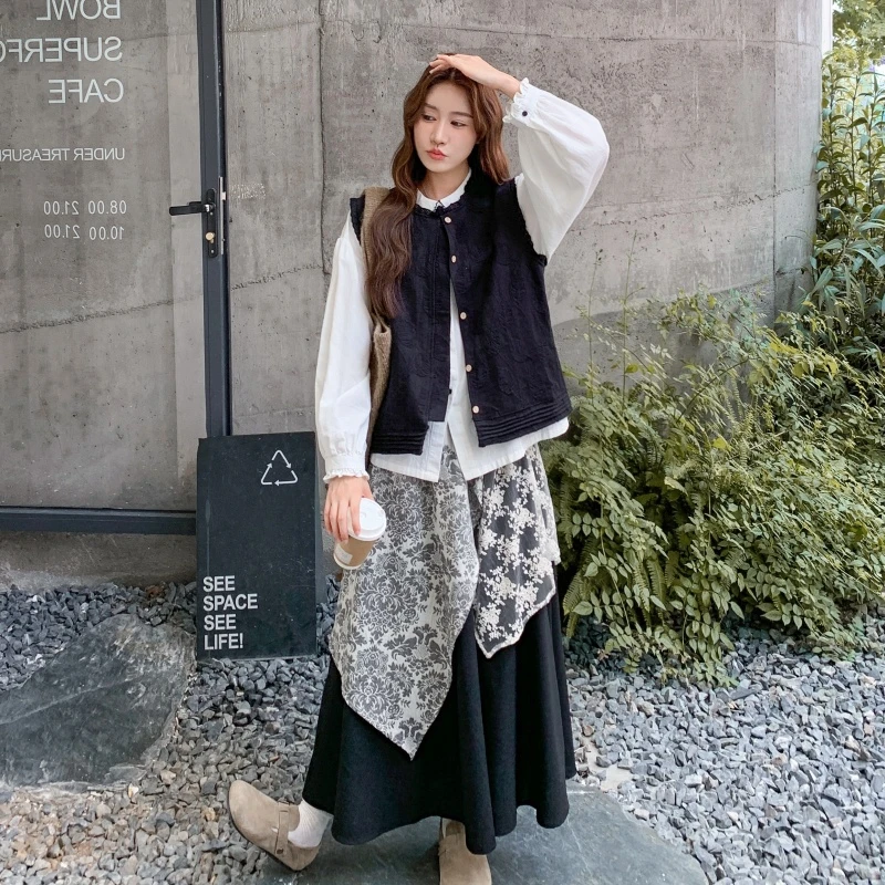 新中式设计感百搭减龄套装女秋新款洋气显瘦马甲衬衫半身裙三件套