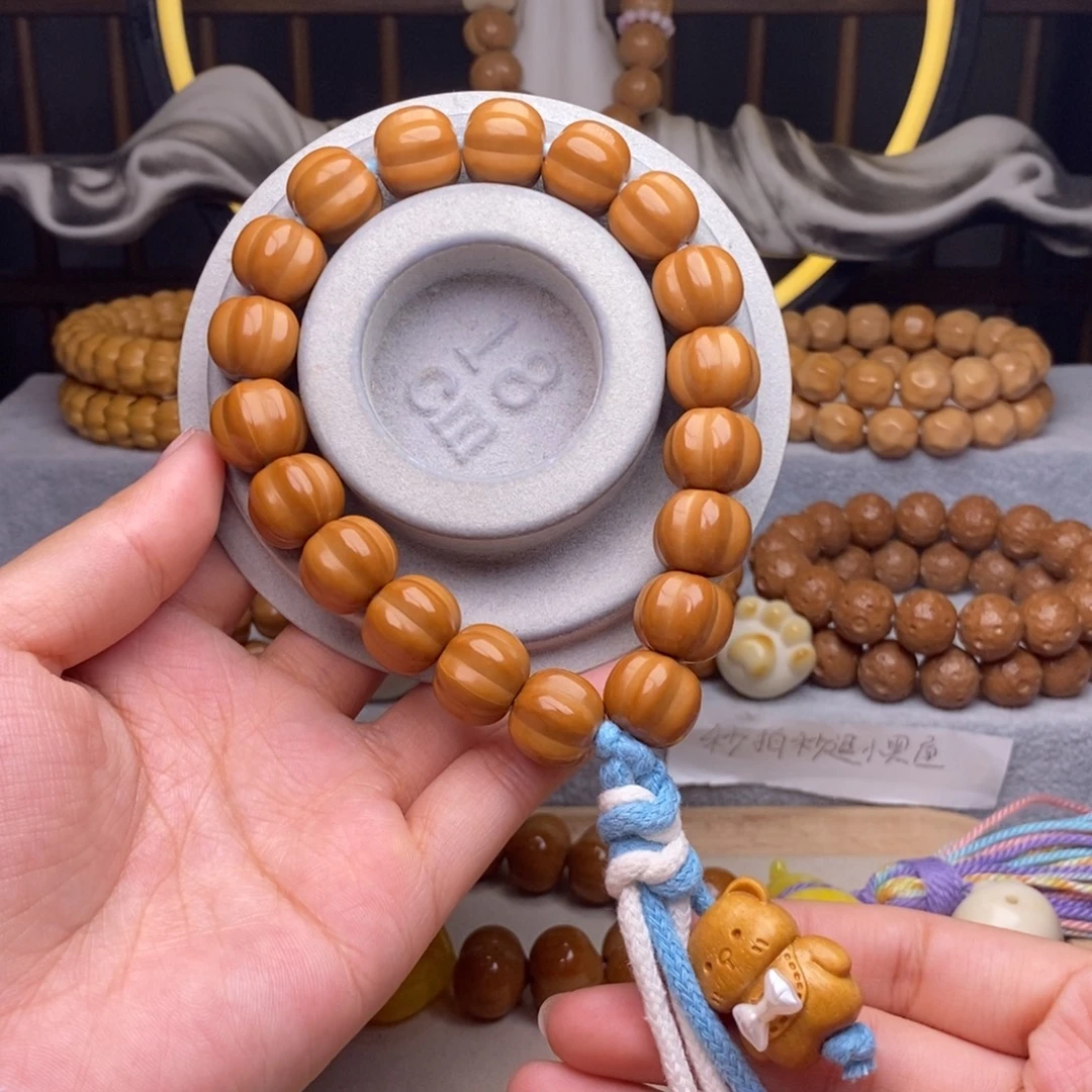 皮质非金属泡芙南瓜