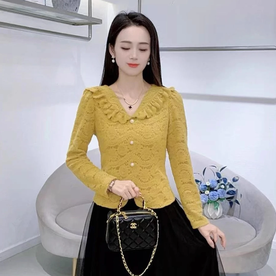 时尚洋气蕾丝衫女2025秋季新款设计感百搭磨毛打底衫修身显瘦上衣