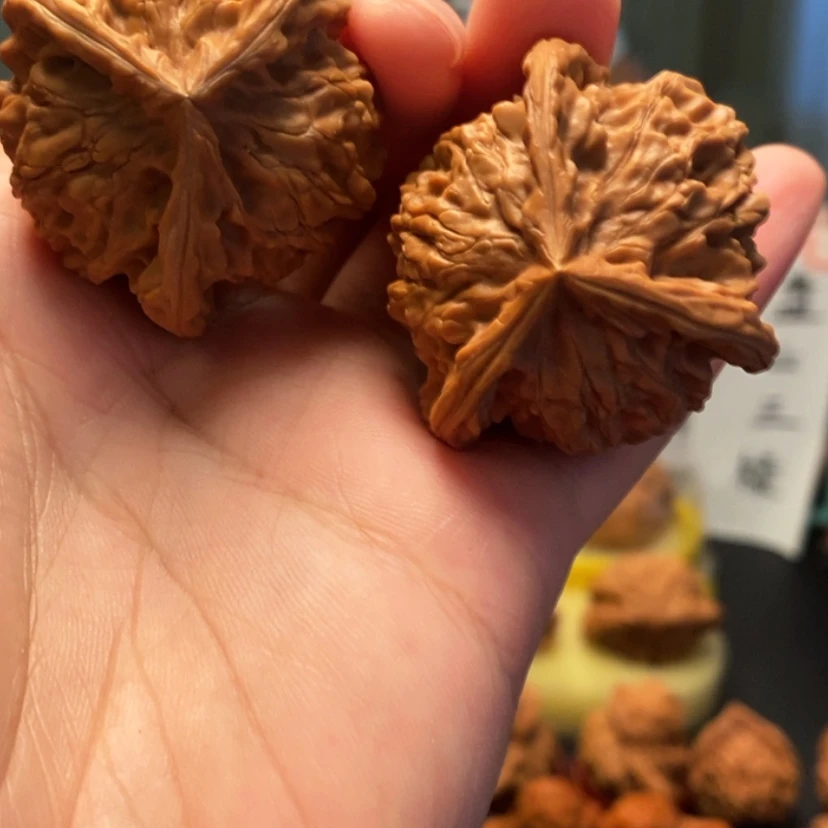 【闪购商品】桃核把件凯1号三棱，