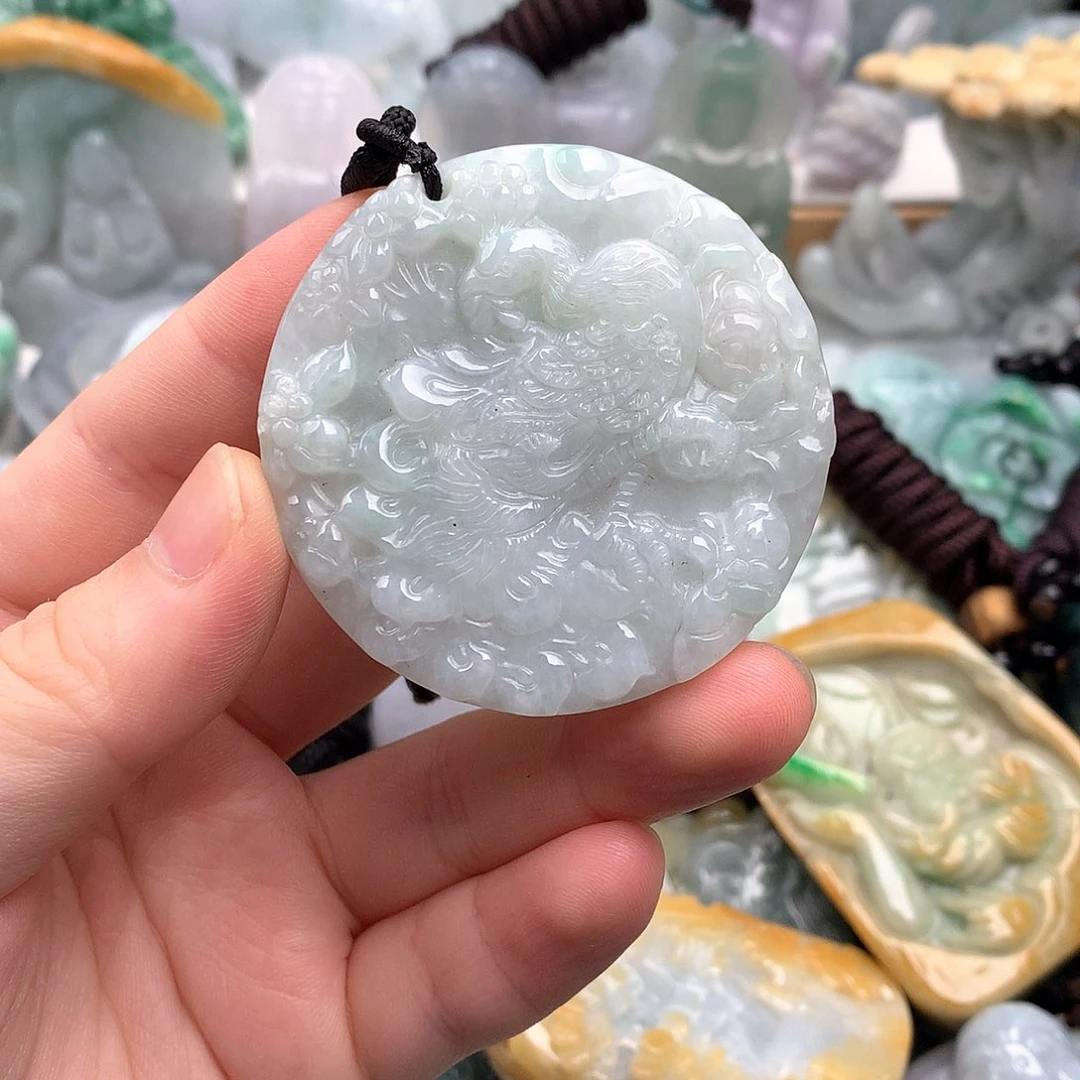 吊坠(不含链)未镶嵌翡翠