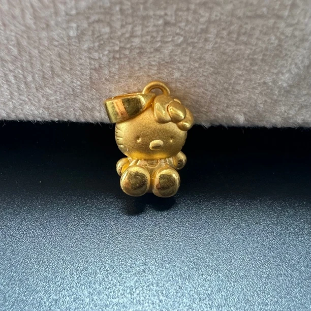 黄金KT猫吊坠足金999