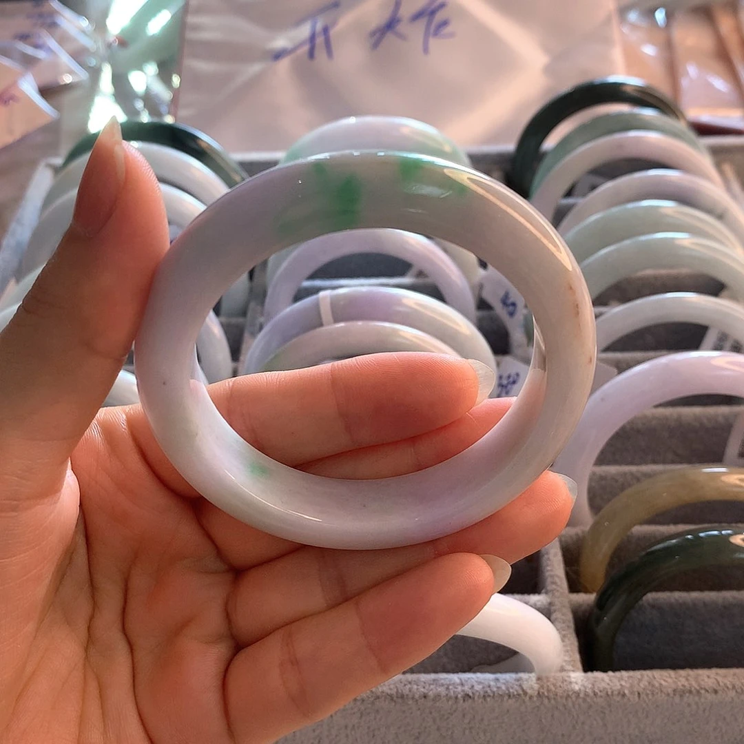 翡翠手镯未镶嵌白底青55.5