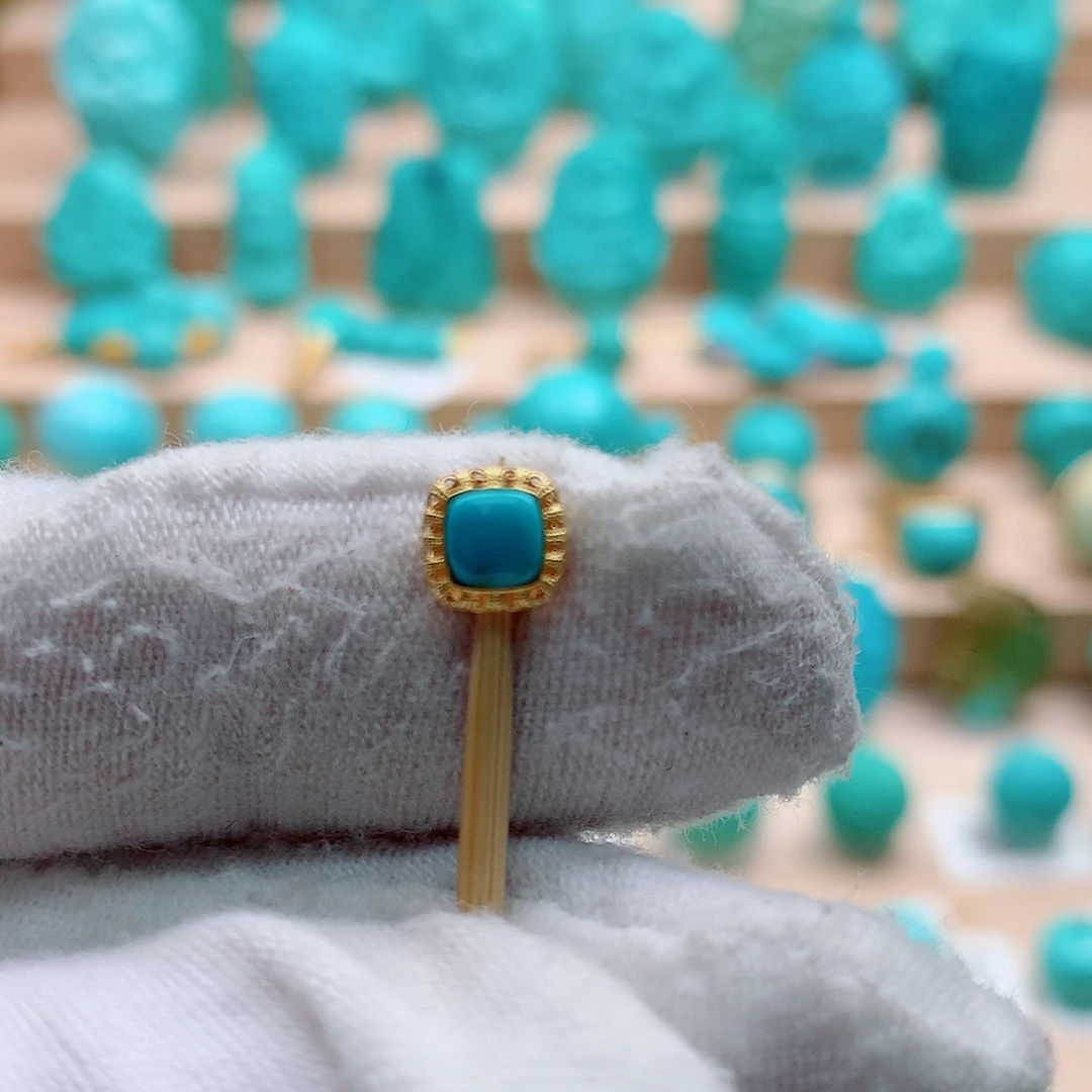 绿松石18K金镶嵌配饰