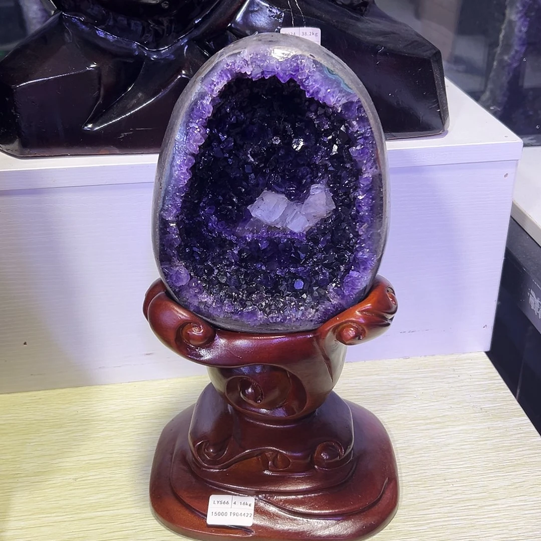 紫晶未镶嵌大型摆件（非配饰）