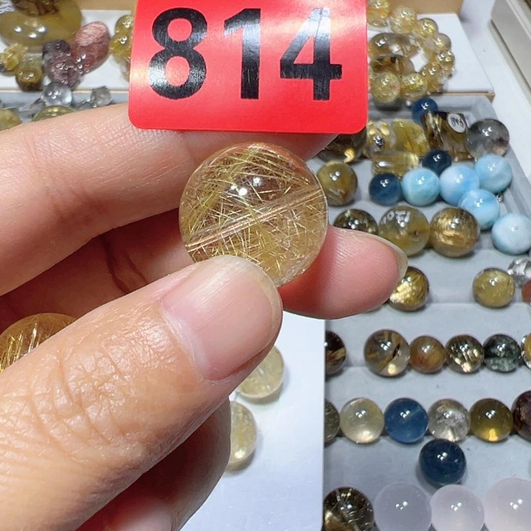 一***界未镶嵌颈饰水晶天然水晶