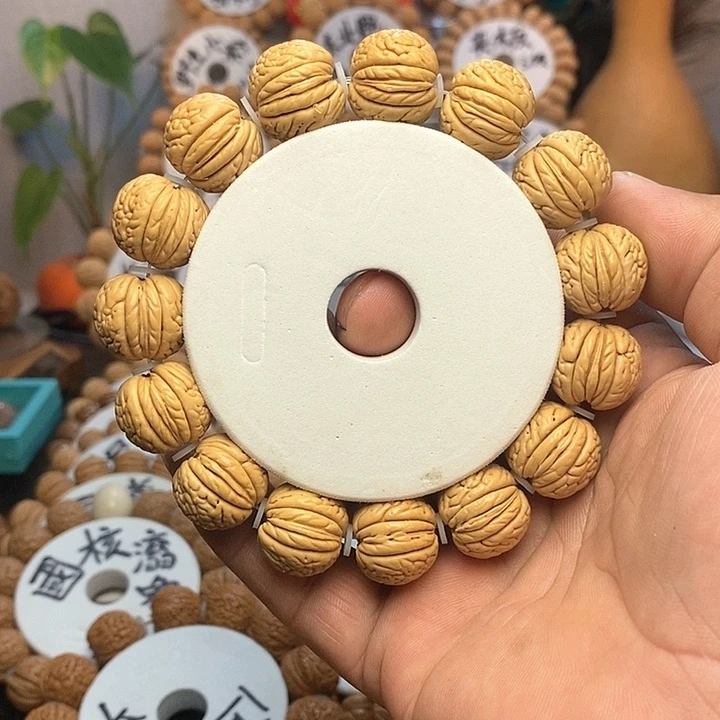 【闪购商品】老***慌桃核手串虎皮手串