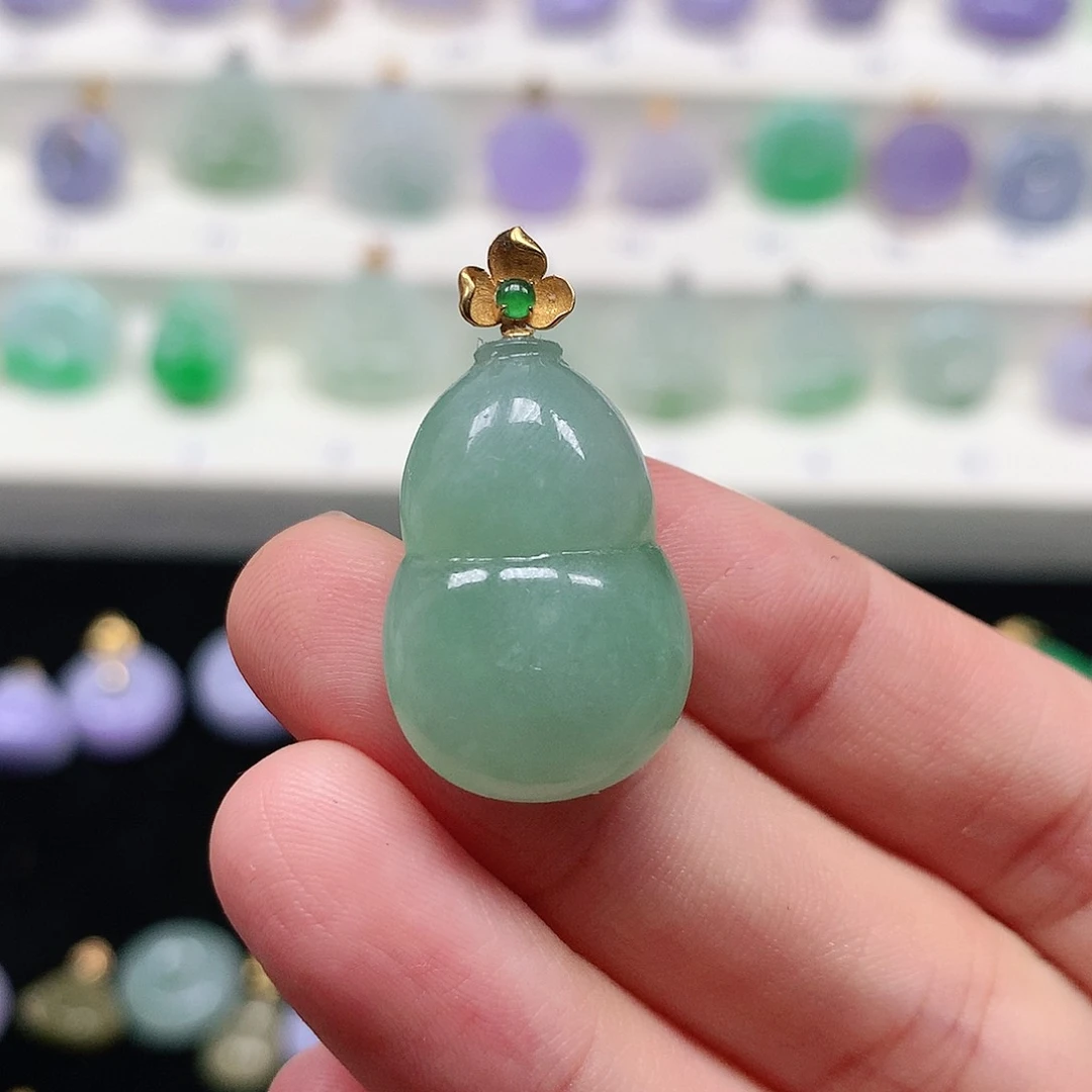 颈饰18K金镶嵌翡翠翡翠吊坠