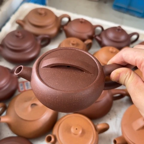茶壶紫砂承**下深井紫泥180c c