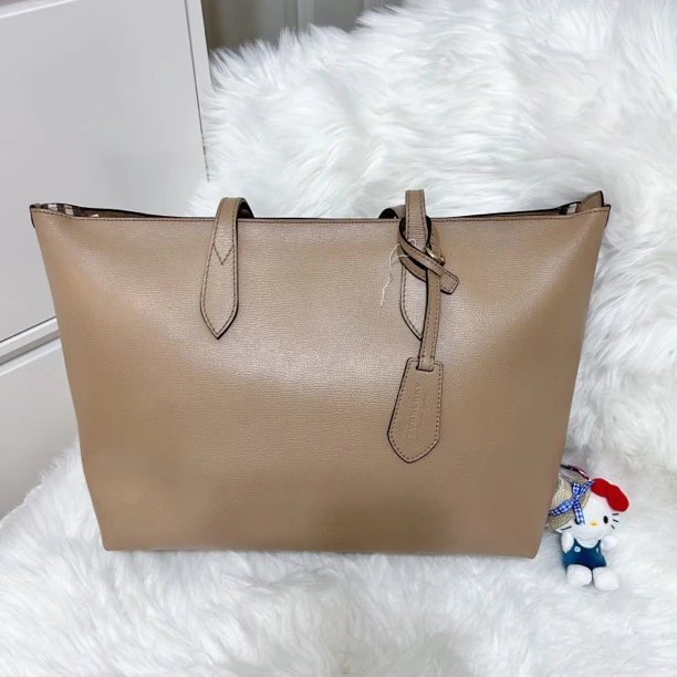 95新 BURBERRY/博柏利 经典奶茶色双面托特包32882620