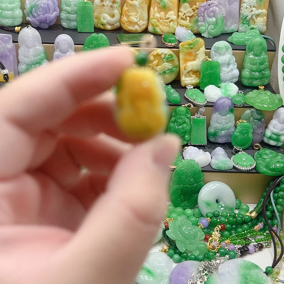 翡翠银S925镶嵌吊坠(赠链)