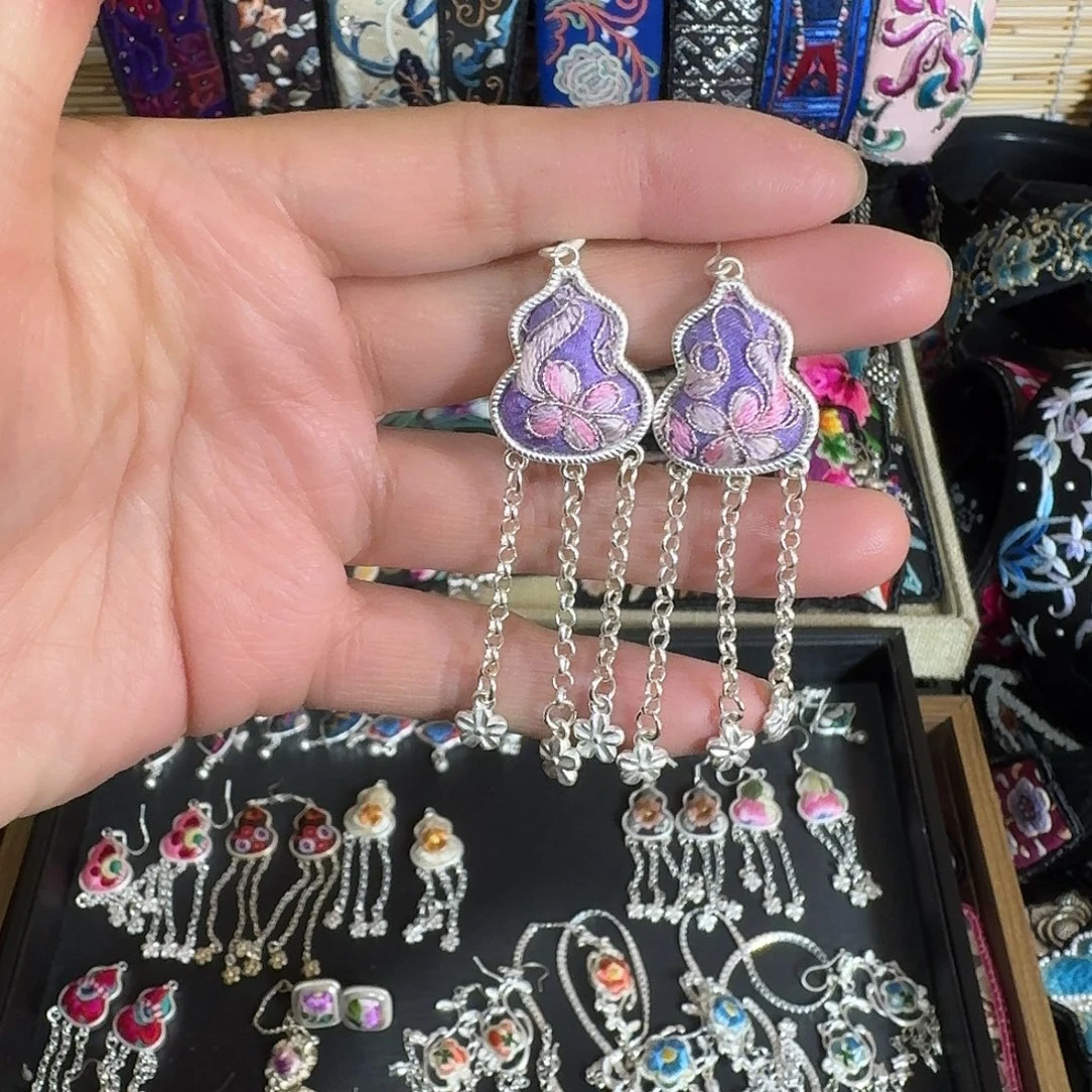 织绣民族风刺绣耳环