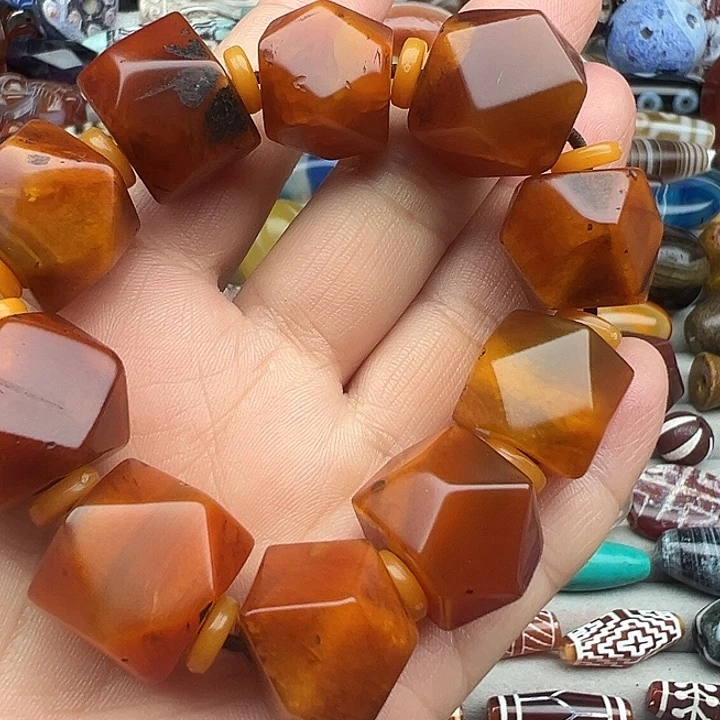 玛瑙/玉髓合金颈饰