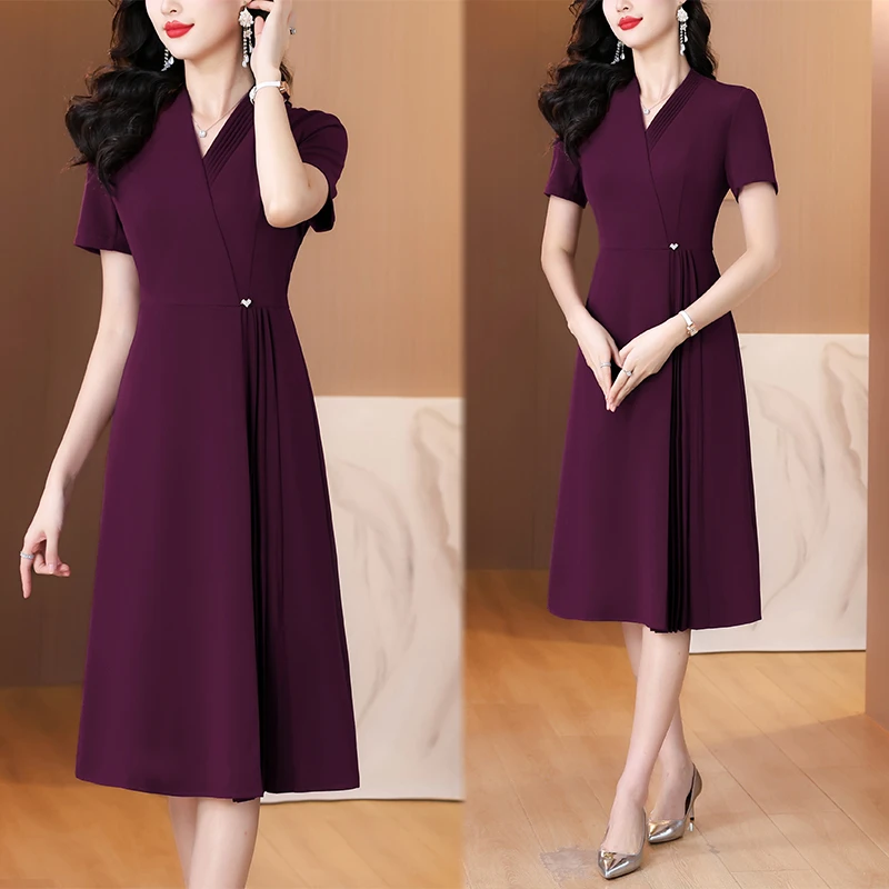 酒红色百褶短袖连衣裙2025夏季新款气质高级感通勤收腰显瘦中长裙