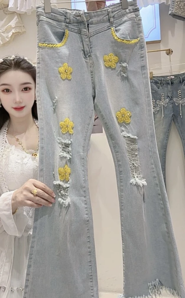 2025夏季新款重工钉珠破洞牛仔裤女浅色显瘦百搭修身显腿长喇叭裤