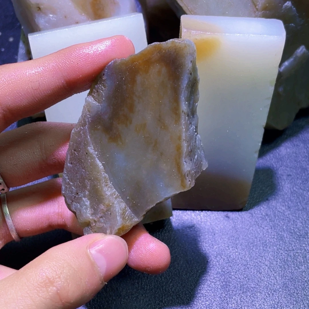 未镶嵌和田玉珠宝半成品