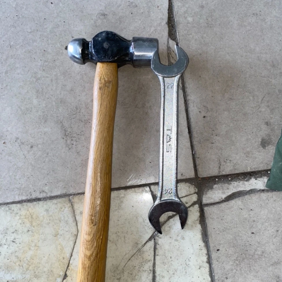 老货库存【手锤加扳手】