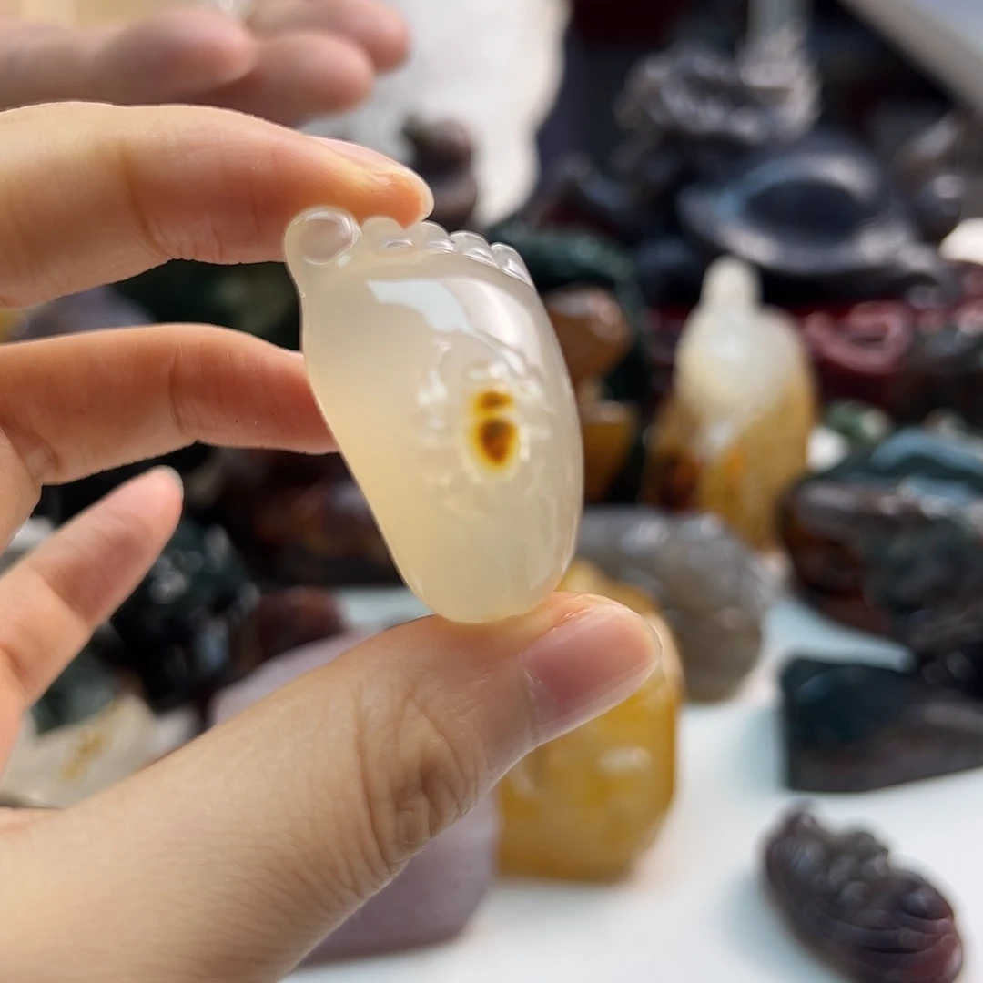 玛瑙/玉髓未镶嵌颈饰