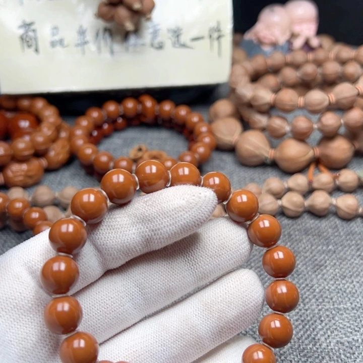 冬***冬橄榄核手串1.1精品超小孔