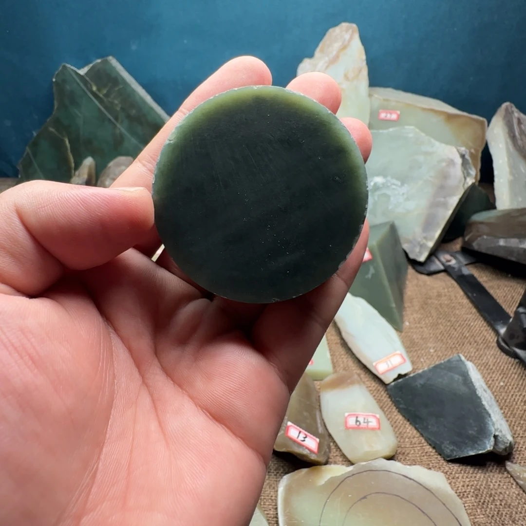 未镶嵌和田玉（糖玉）珠宝奇石