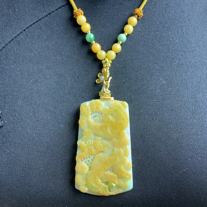 翡翠颈饰未镶嵌翡翠