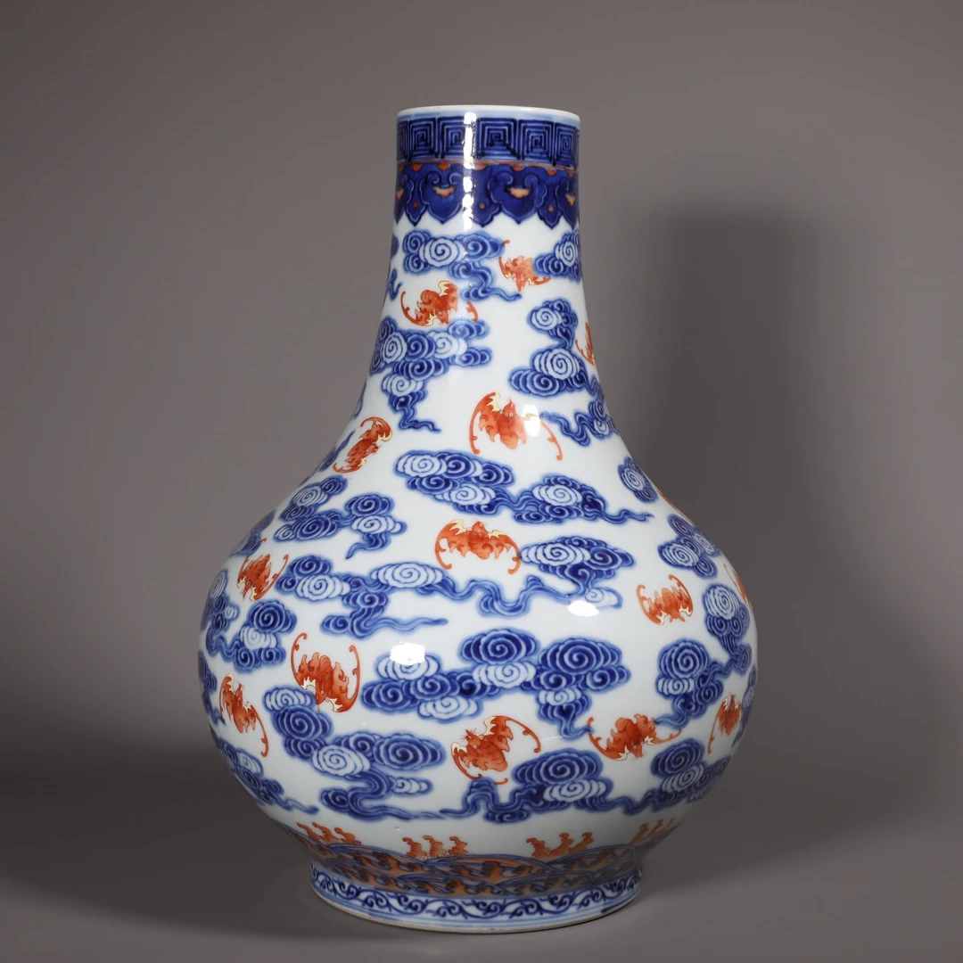 LOT083010 清宣统 青花矾红云蝠纹荸荠瓶