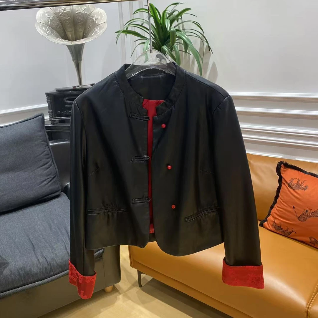 【优搭严选】优搭定制时尚百搭重工气质网红轻奢刺绣袖口盘扣皮衣