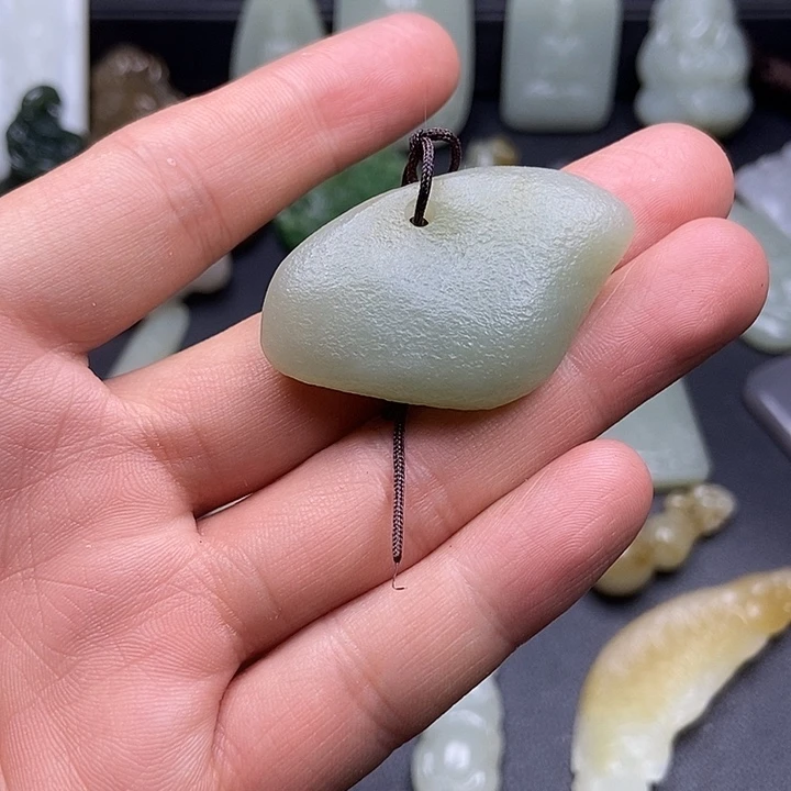 未镶嵌和田玉挂件