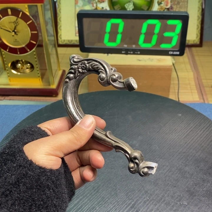 摆件有瑕疵有瑕疵