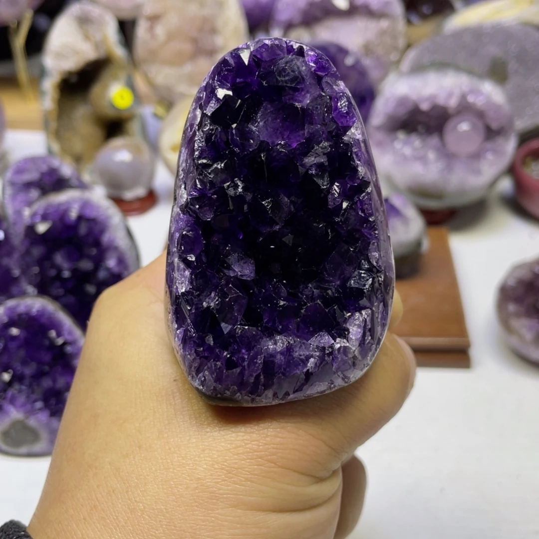 紫晶未镶嵌摆件紫晶