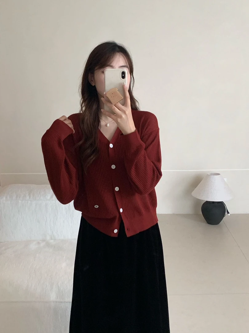 【潘潘.658830】2025秋冬30精纺绵羊毛早春新款V领开衫羊毛衫长袖