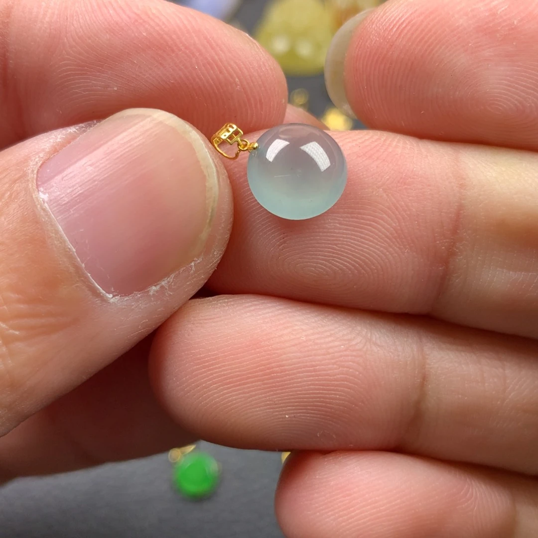 【闪购商品】颈饰18K金镶嵌翡翠翡翠