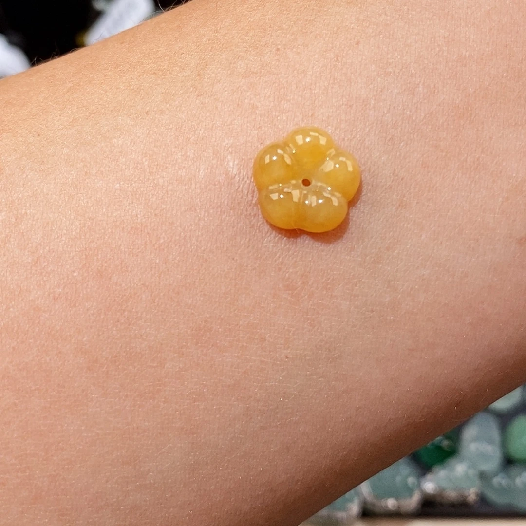 颈饰未镶嵌翡翠黄花