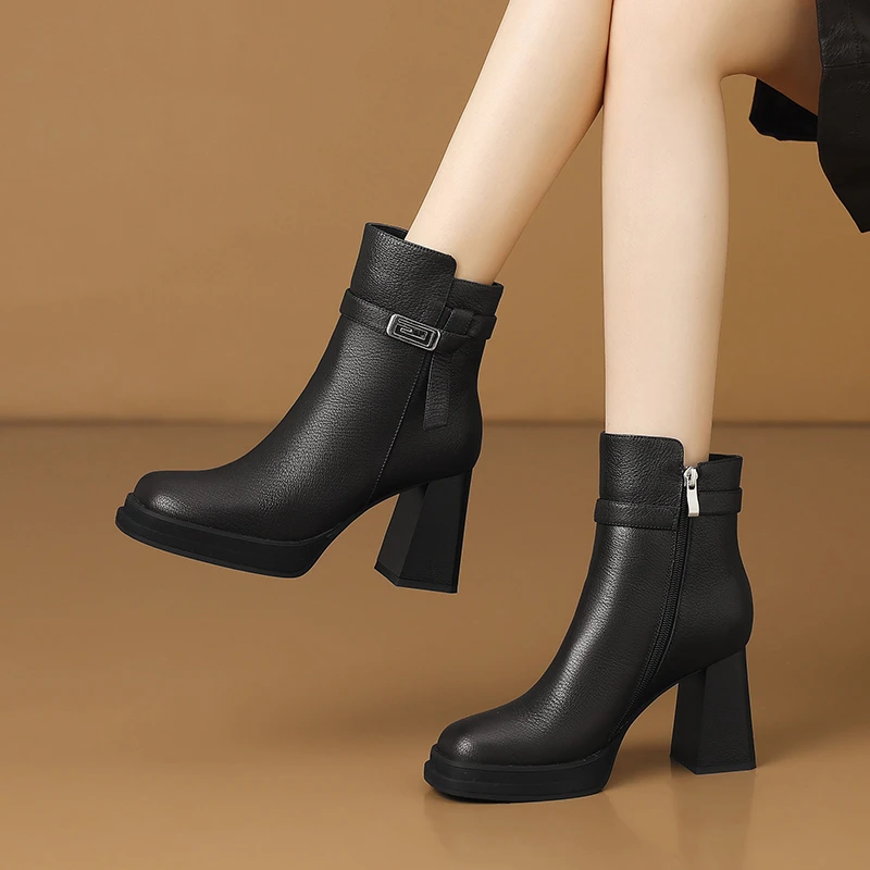 8.5cm百搭防水台短靴高跟鞋秋冬季加绒女鞋复古时装通勤粗跟靴子