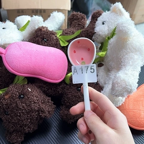 摆件………………………………………………………………