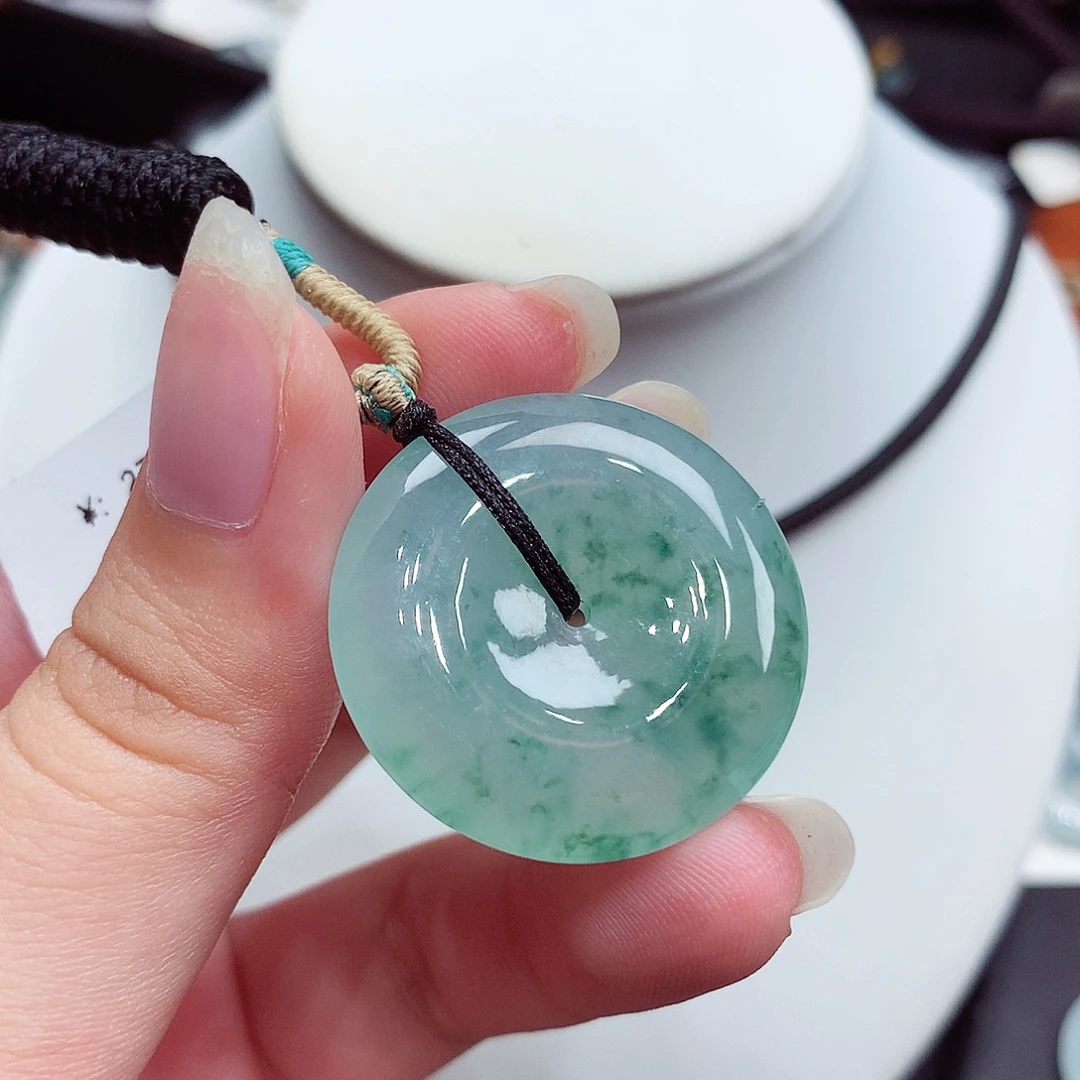 翡翠未镶嵌颈饰翡翠37，28.4/5.5