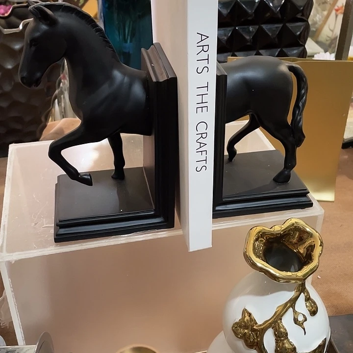 陶瓷花瓶部分（微瑕）