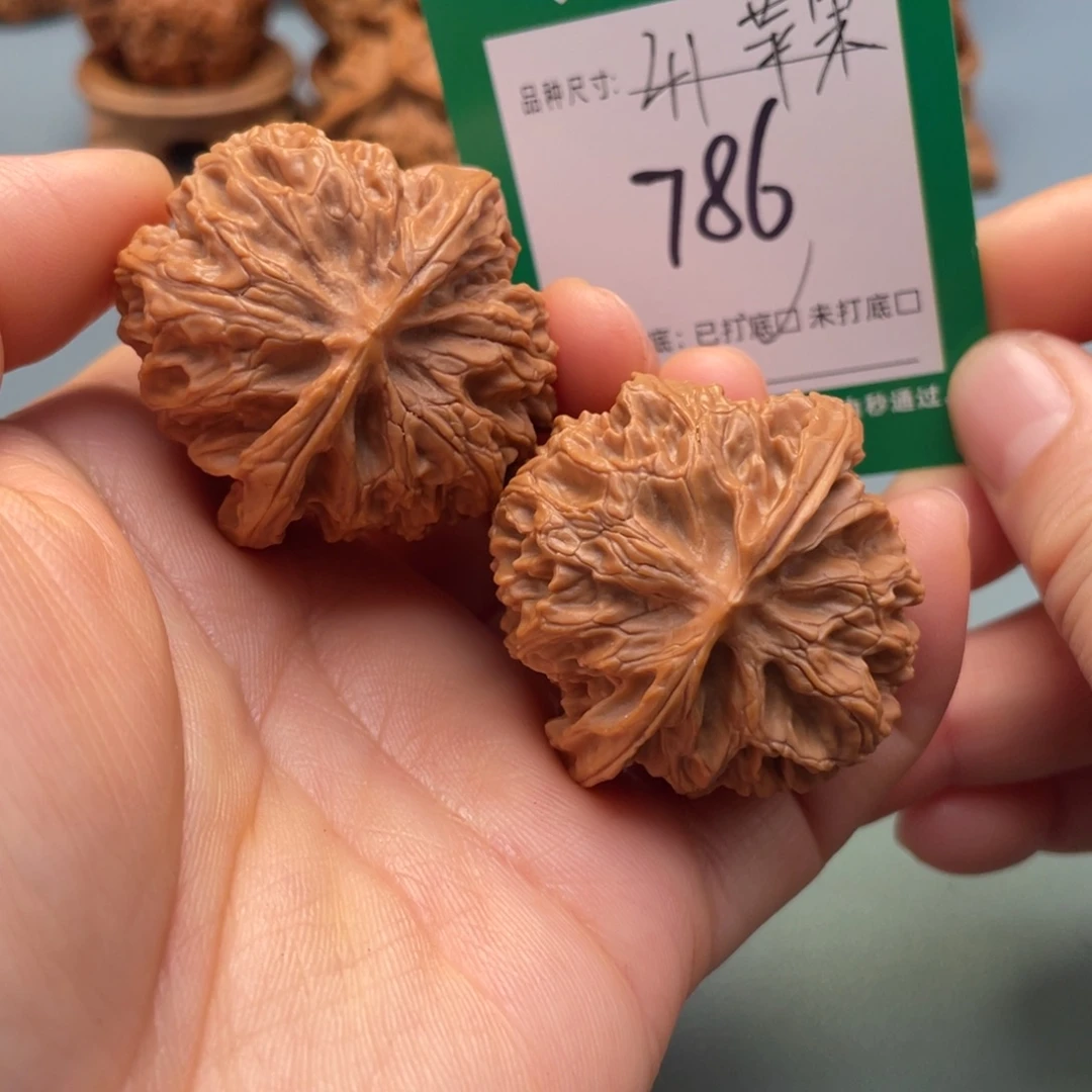 桃核把件文玩核桃