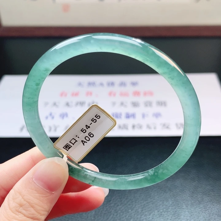 翡翠未镶嵌手镯翡翠手镯32