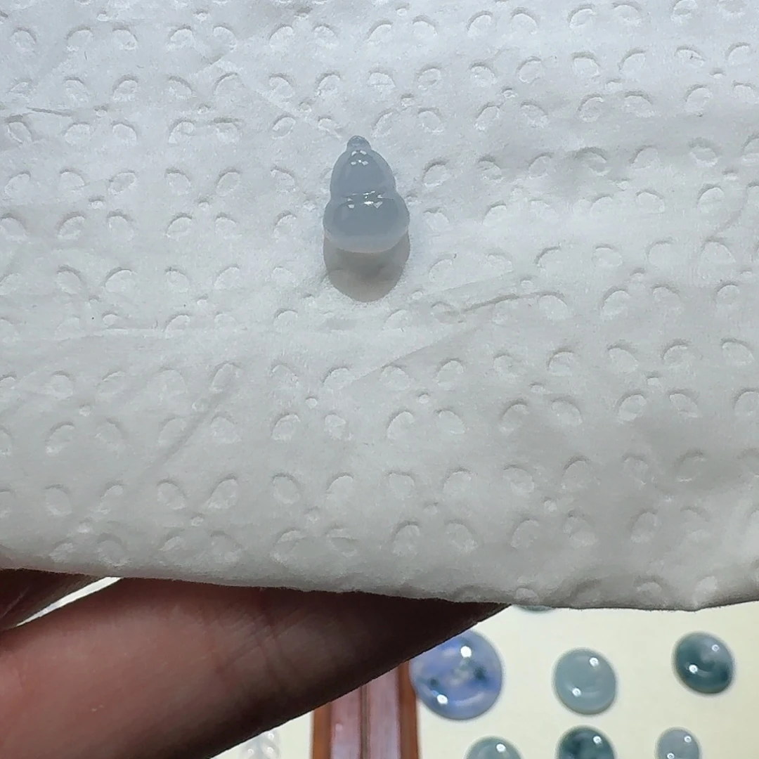 颈饰未镶嵌翡翠小葫芦