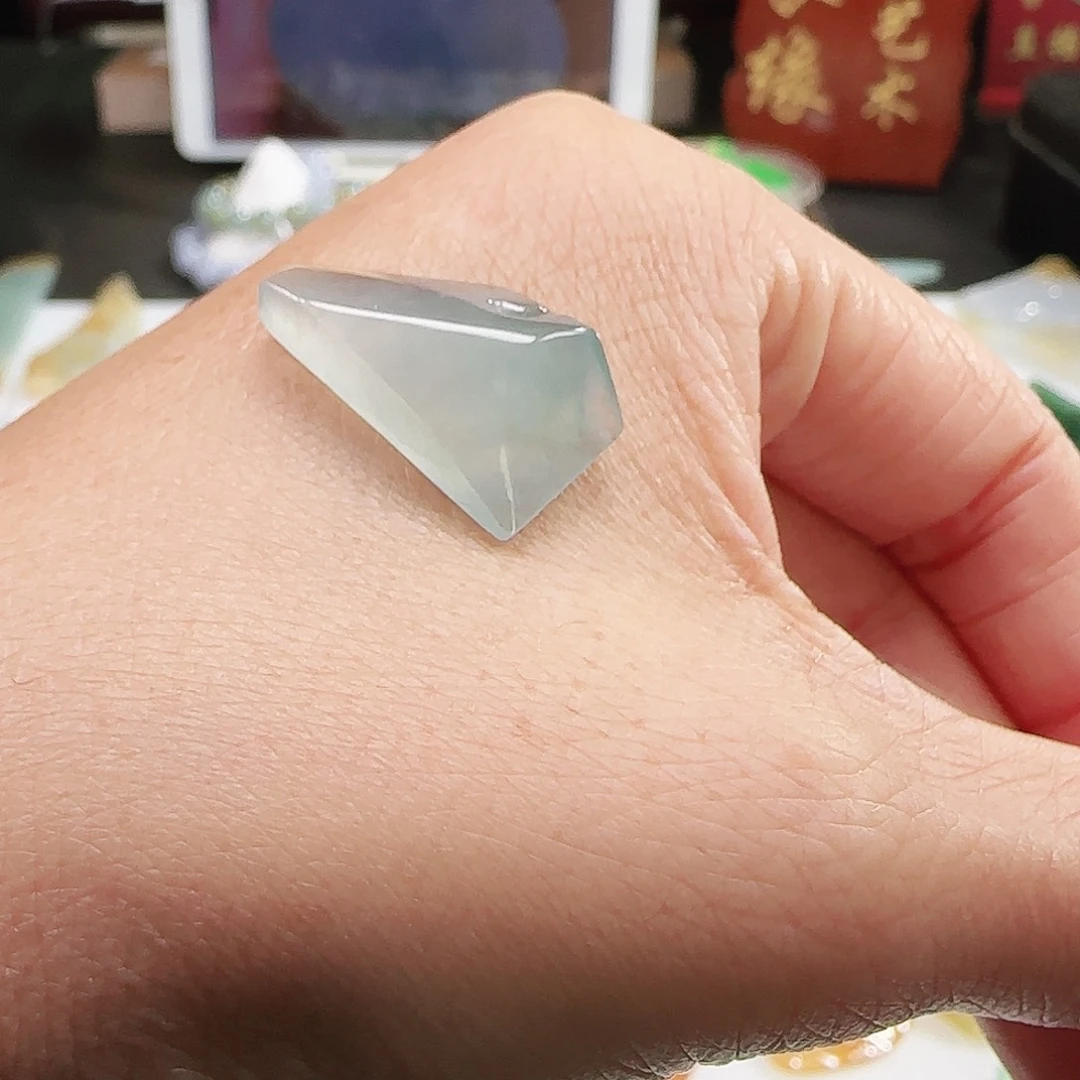 定制翡翠未镶嵌缅甸翡翠挂件