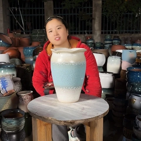 口20高31瑕疵一个盆子。