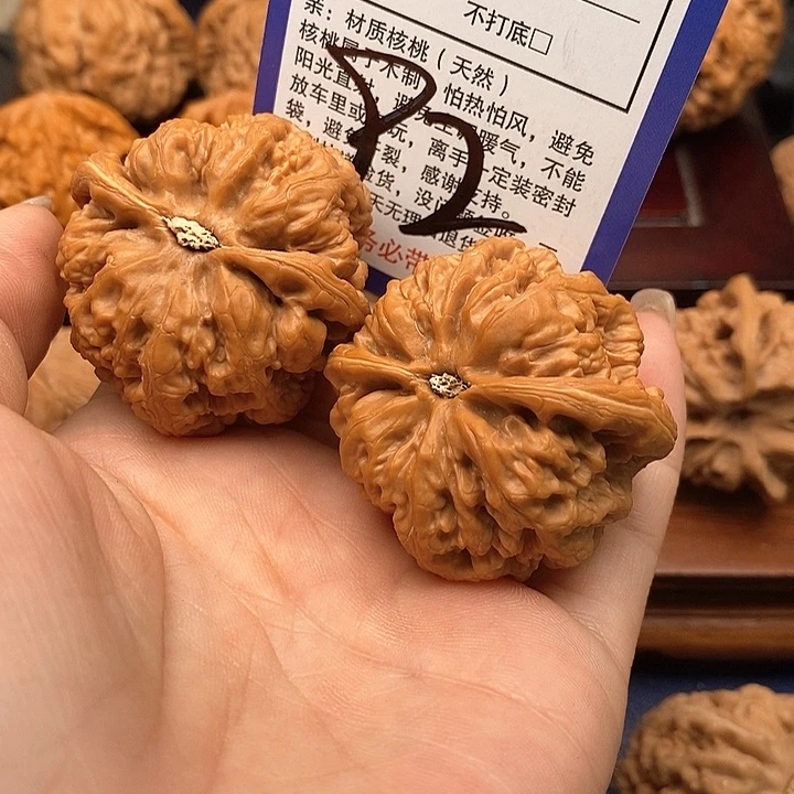 桃核吊坠森**.粗筋狮子头42