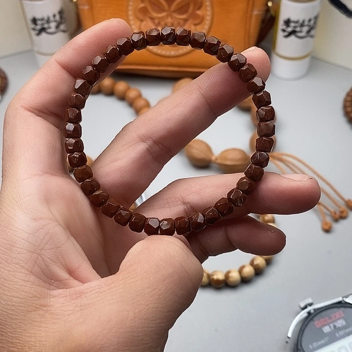 吊坠文玩核桃鼠尖肉无相 6.0